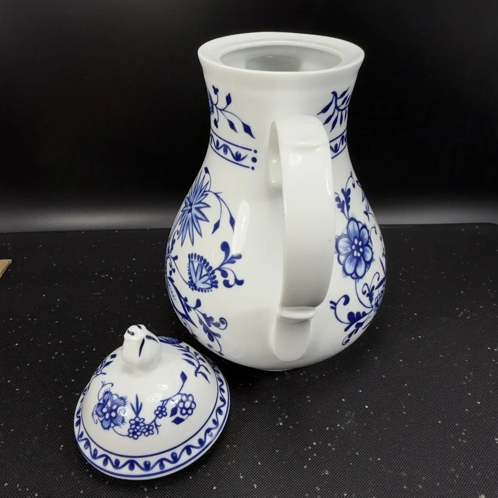 Triptis Porzellan Blue Onion‎ Coffee Pot Zwiebelmuster Germany White Blue Floral